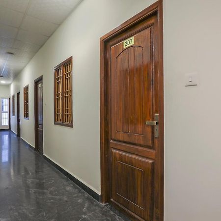 Hotel O Om Sakthi Hotel Пондичерри Экстерьер фото