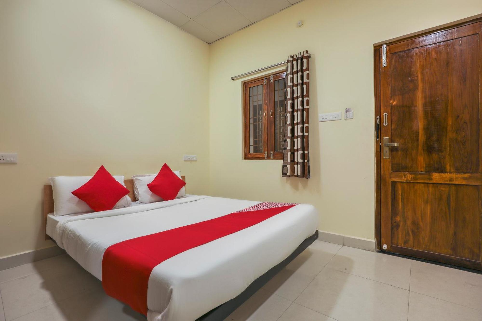 Hotel O Om Sakthi Hotel Пондичерри Экстерьер фото