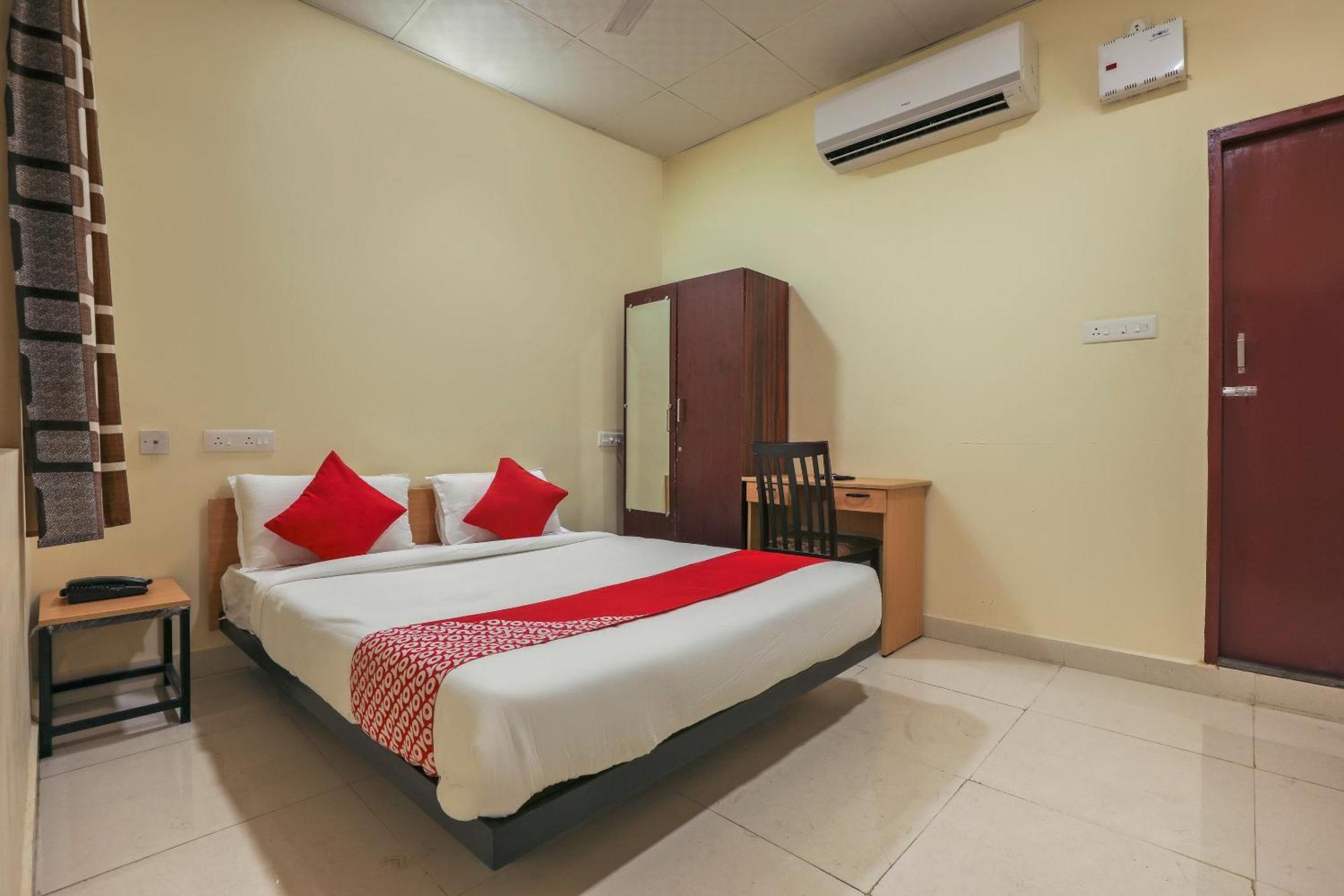 Hotel O Om Sakthi Hotel Пондичерри Экстерьер фото