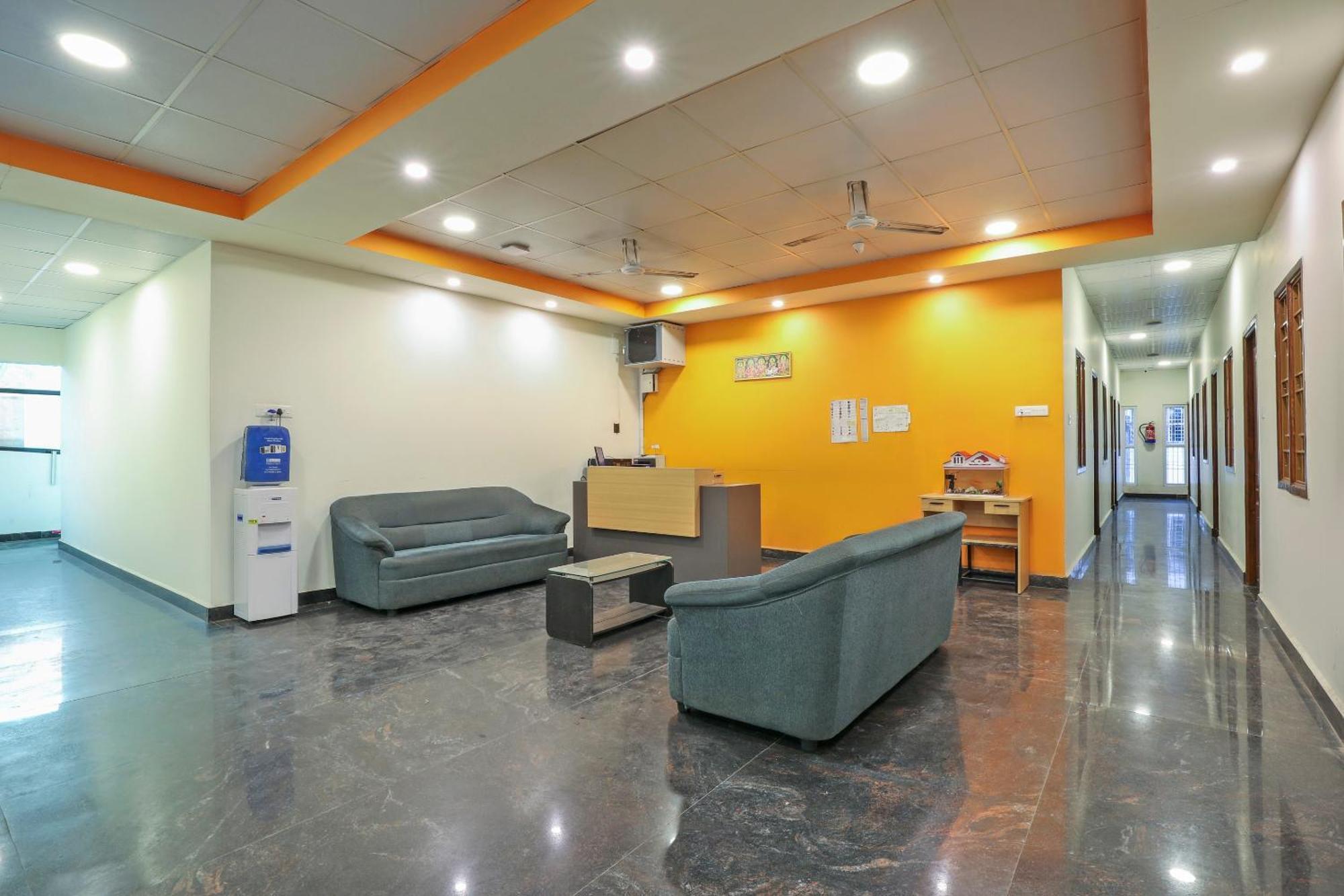 Hotel O Om Sakthi Hotel Пондичерри Экстерьер фото